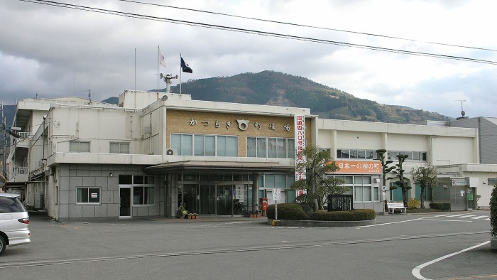 Immigration to Katsuragi Town